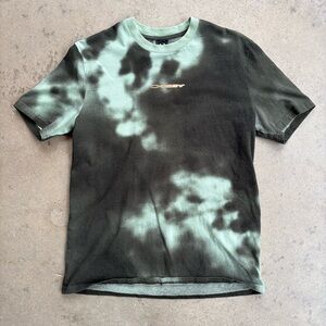 Oakley RYKKINN T-Shirt Green Black Tie Dye with Orange Logo Medium